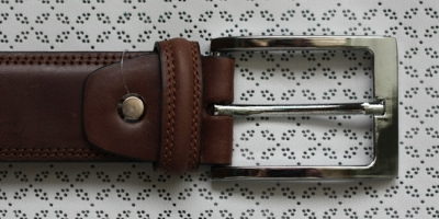 352245